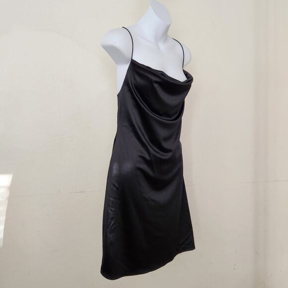 B Darling Juniors Black Open Back Bodycon Dress Size 15/16 - Picture 3 of 8